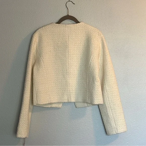 Avec Les Filles Women's Ivory Jacket with Black Bow Accents, Size Medium - Picture 14 of 14